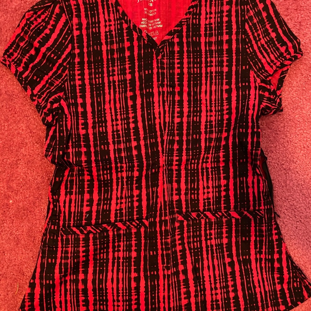 2 Jaanuu Jaanu janu jaannu jaannuu scrub tops